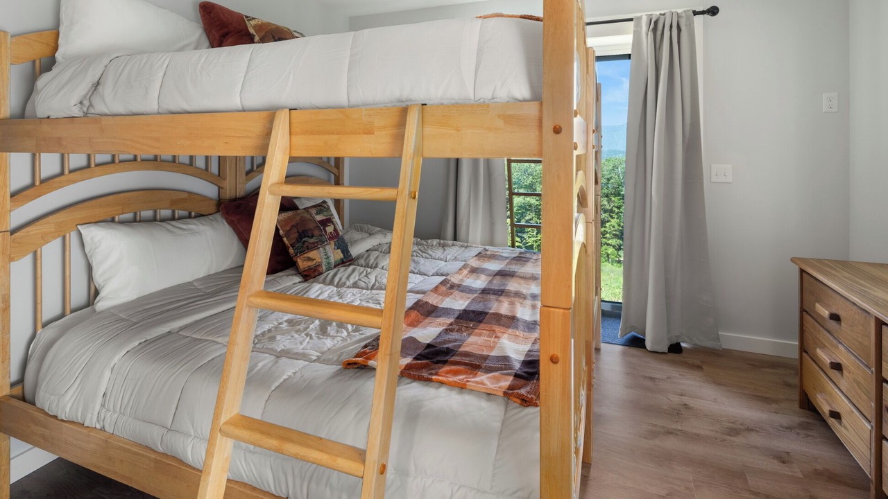 Photo of Bedroom in Warren