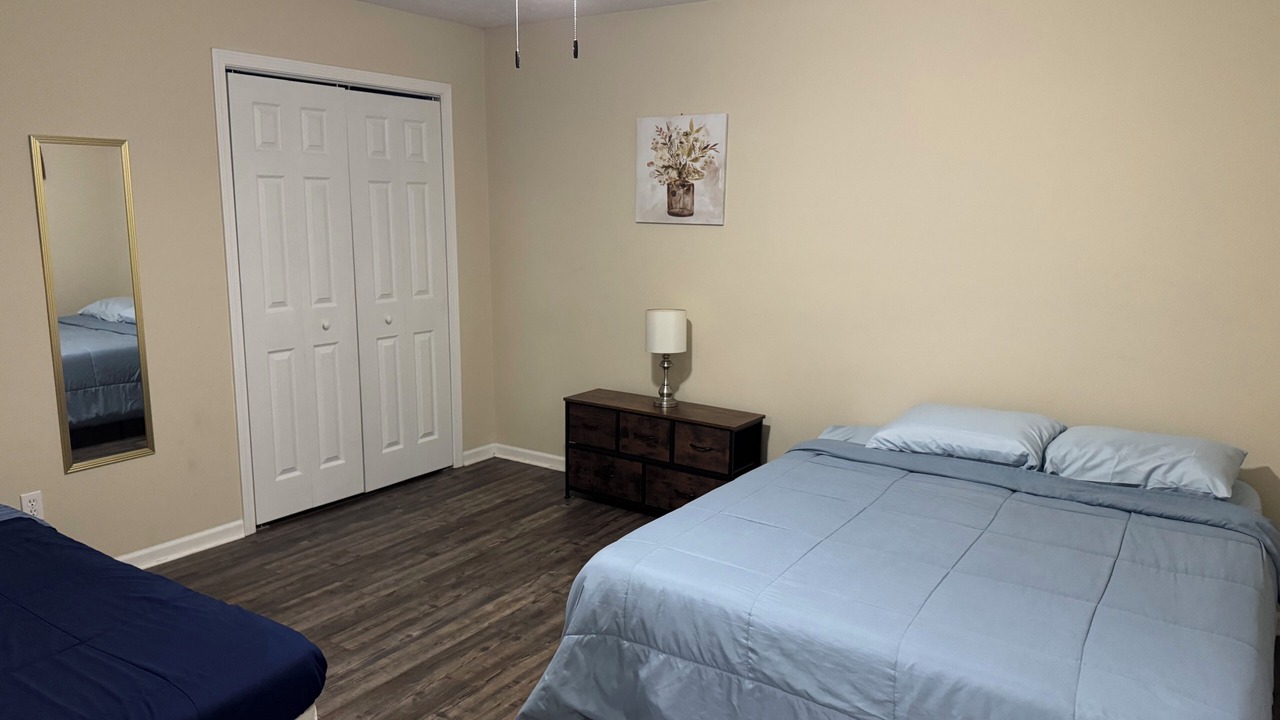 Photo of Bedroom in St. Robert
