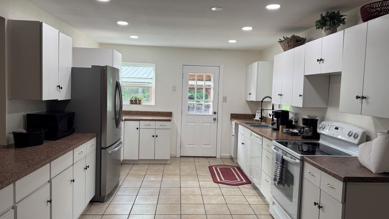 Photo of Kitchen in Murchison