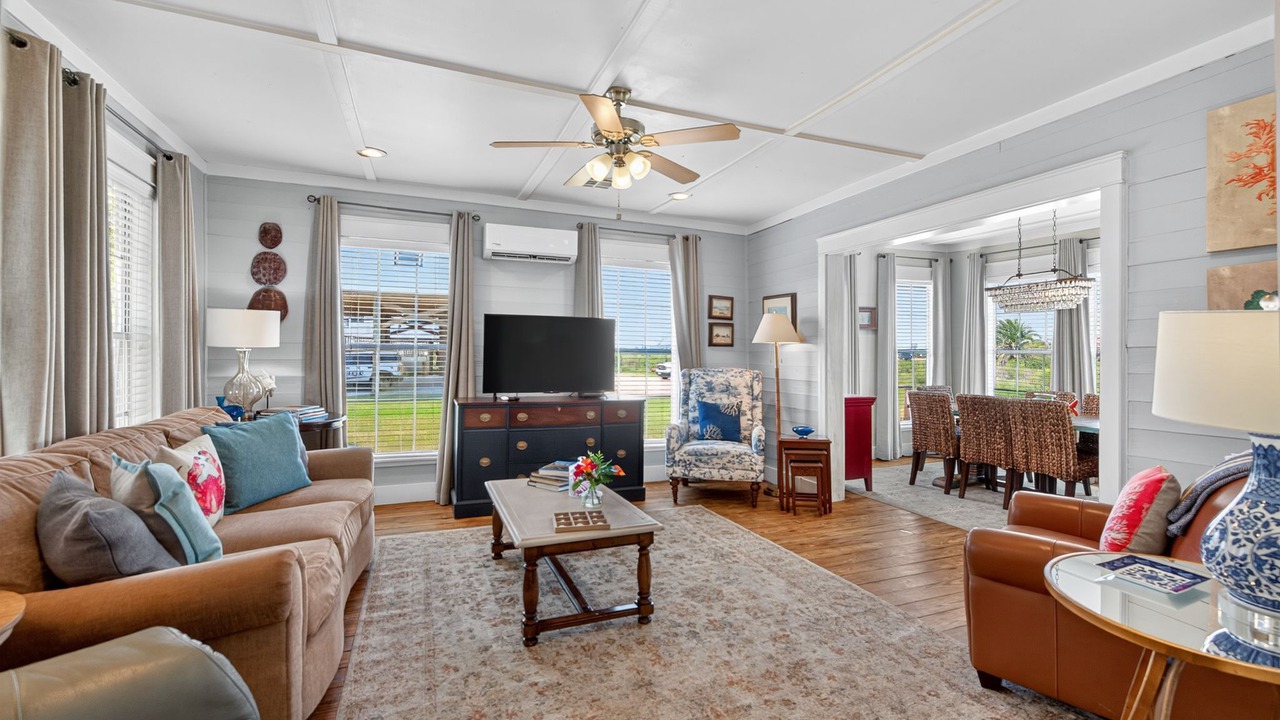 Photo of Livingroom in Surfside Beach
