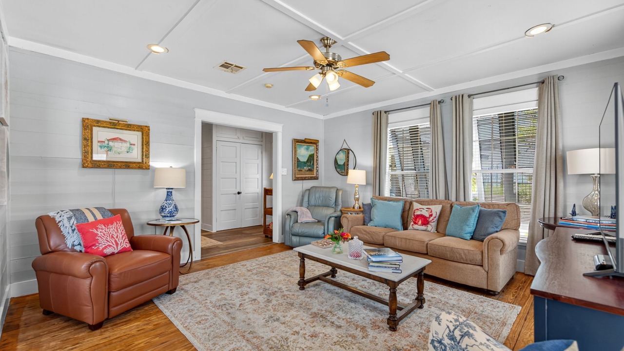 Photo of Livingroom in Surfside Beach