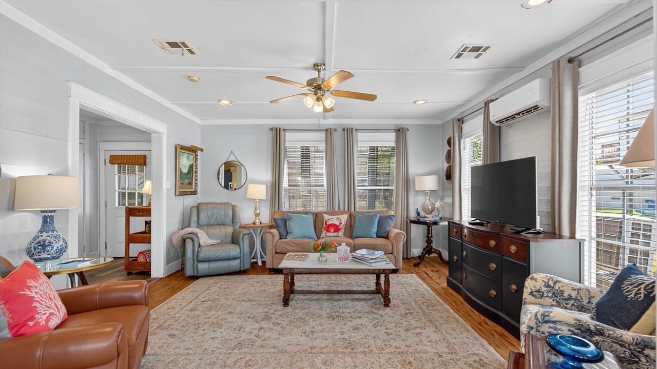 Photo of Livingroom in Surfside Beach