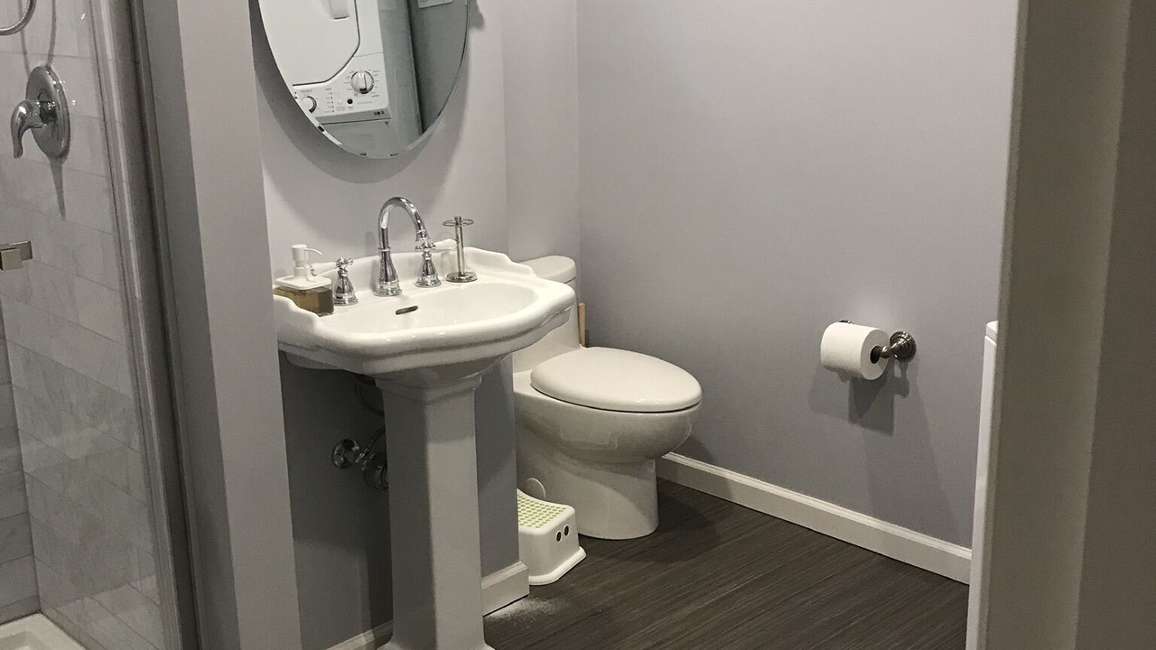Photo of Bathroom in Victory Heights