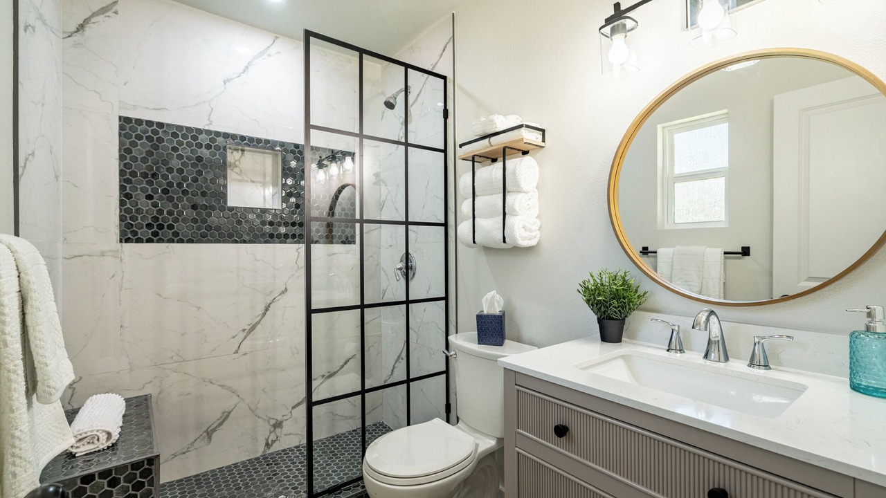 Photo of Bathroom in Cedar Creek Reservoir