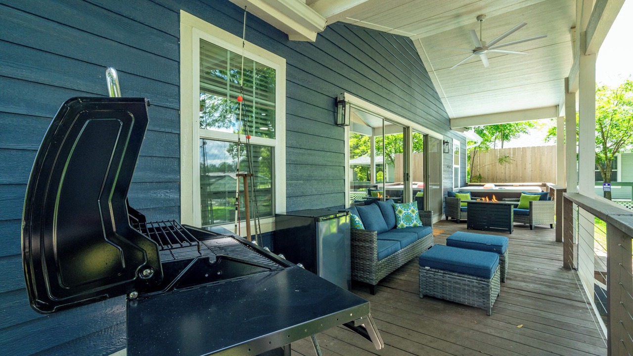 Photo of Patio Balcony in Cedar Creek Reservoir