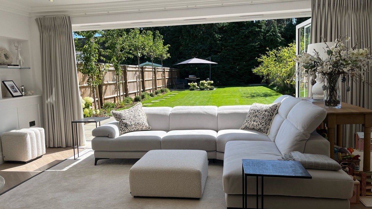 Photo of Livingroom in Henley