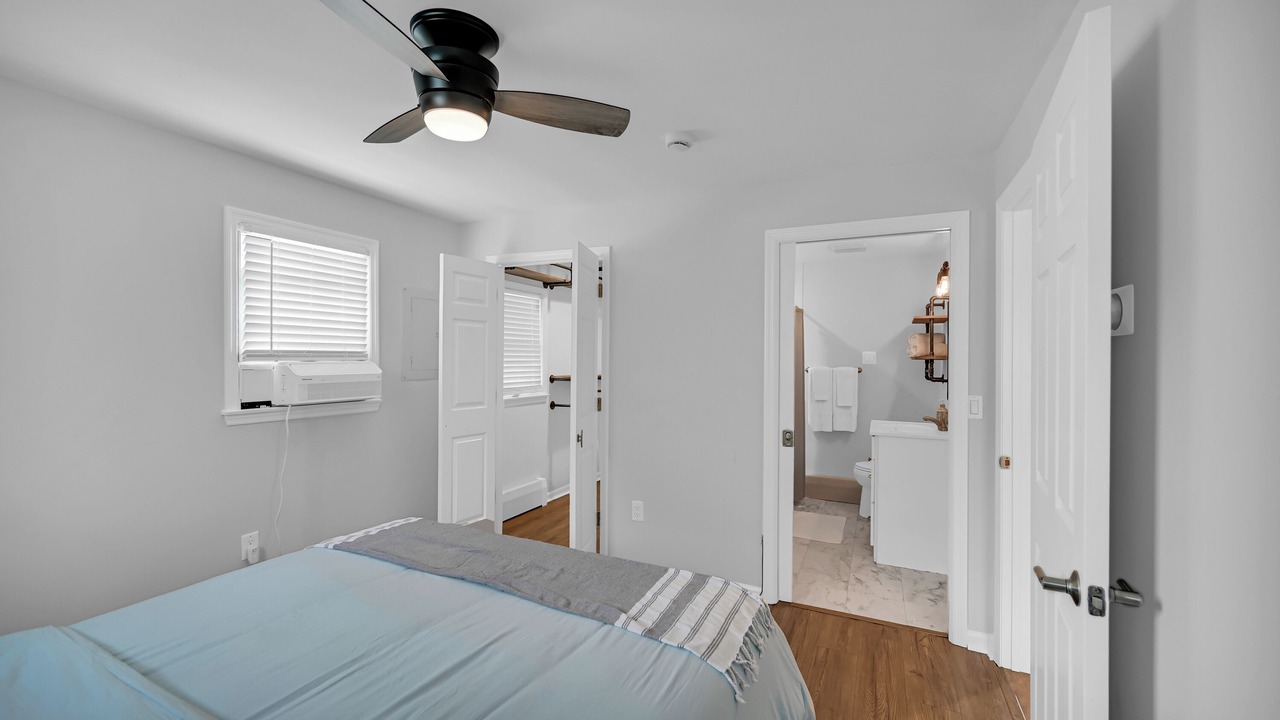 Photo of Bedroom in Hewitt