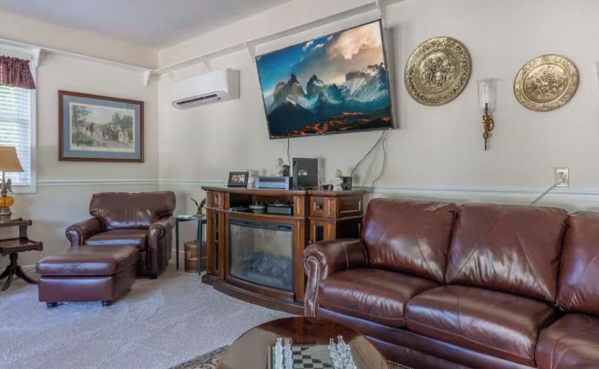 Photo of Livingroom in Galax