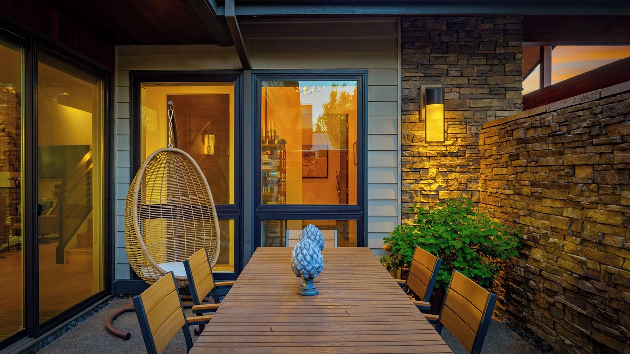 Photo of Outdoor in Southern Crossing