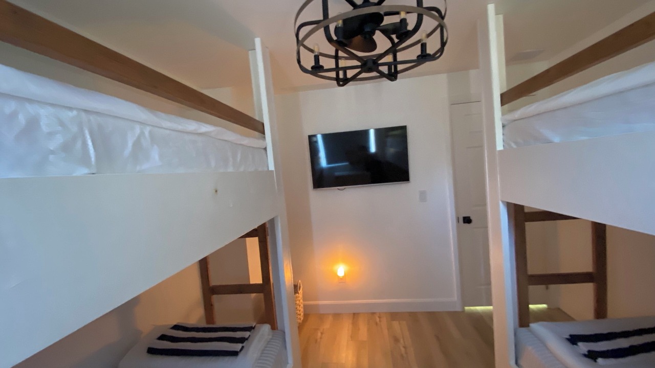 Photo of Bedroom in Sauble Beach