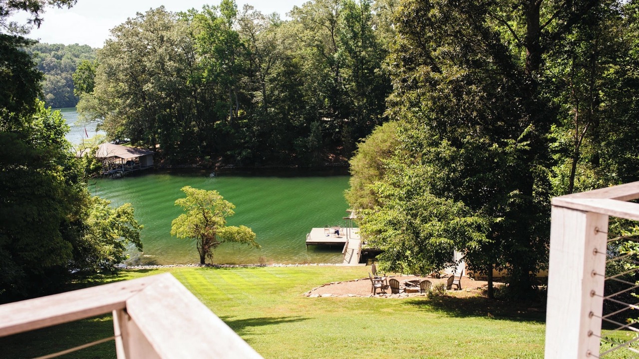 Photo of Outdoor in Ashley Oaks