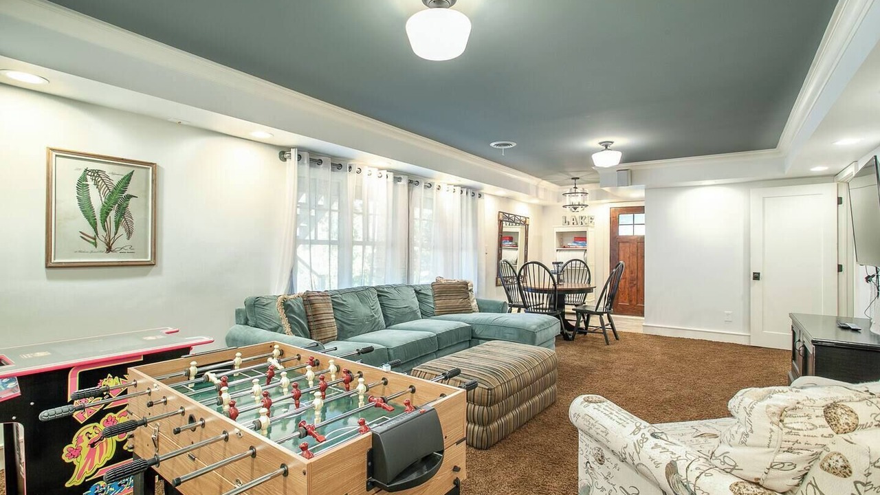 Photo of Livingroom in Ashley Oaks