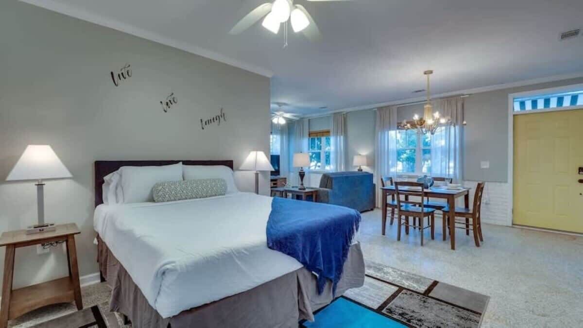 Photo of Bedroom in Thunderbolt