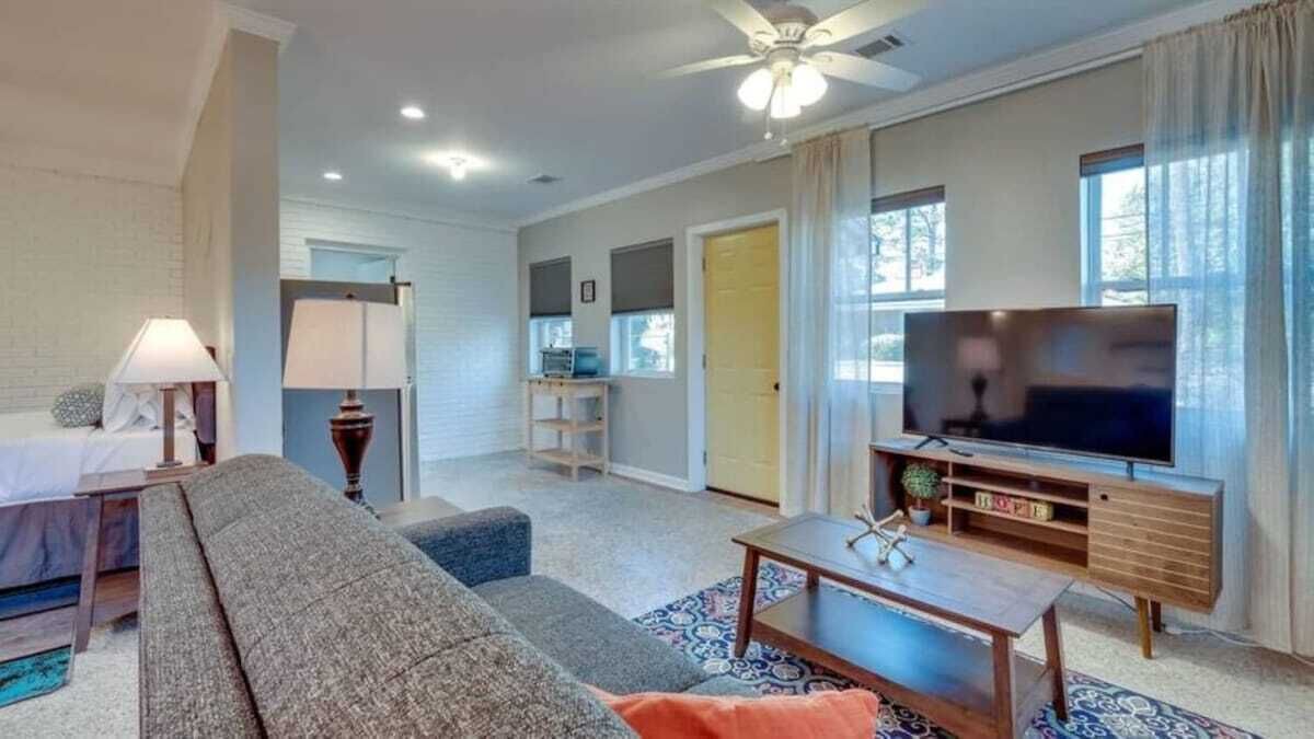Photo of Livingroom in Thunderbolt