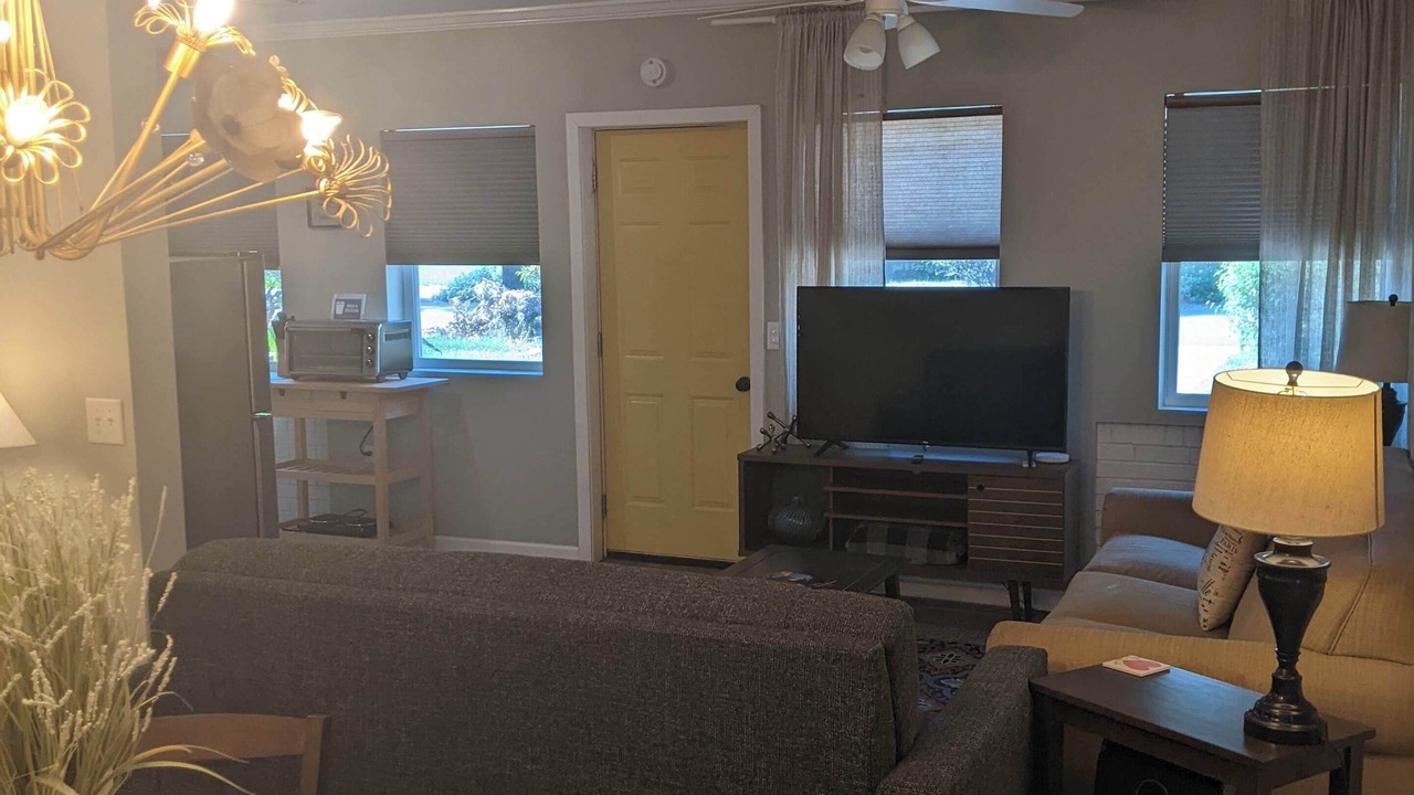 Photo of Livingroom in Thunderbolt
