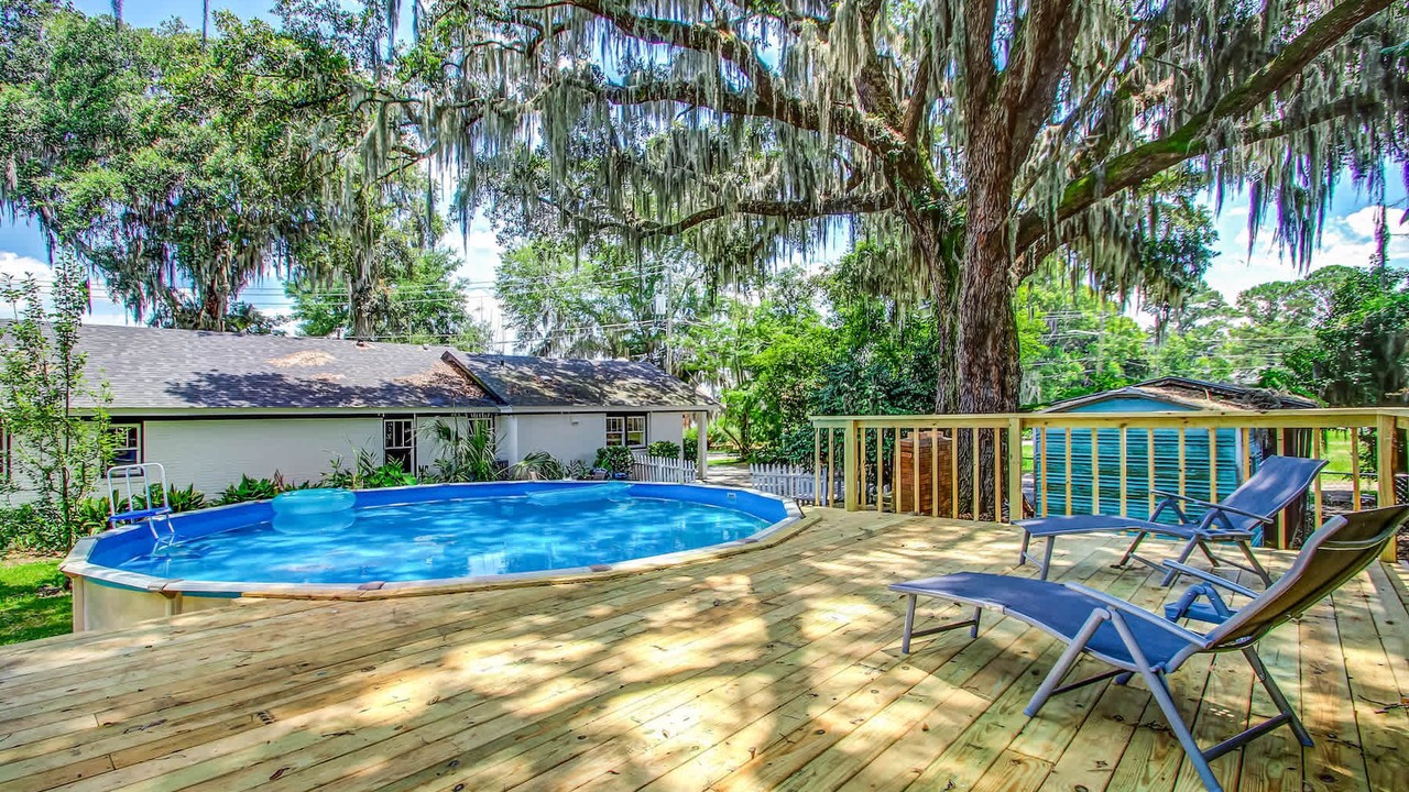 Photo of Outdoor in Thunderbolt