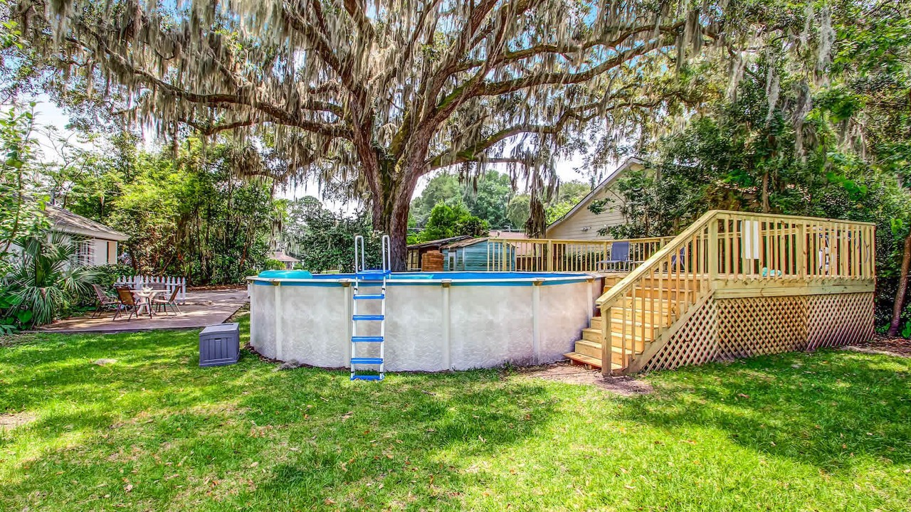 Photo of Outdoor in Thunderbolt