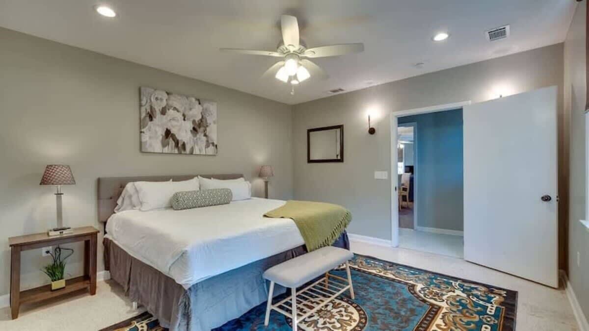 Photo of Bedroom in Thunderbolt