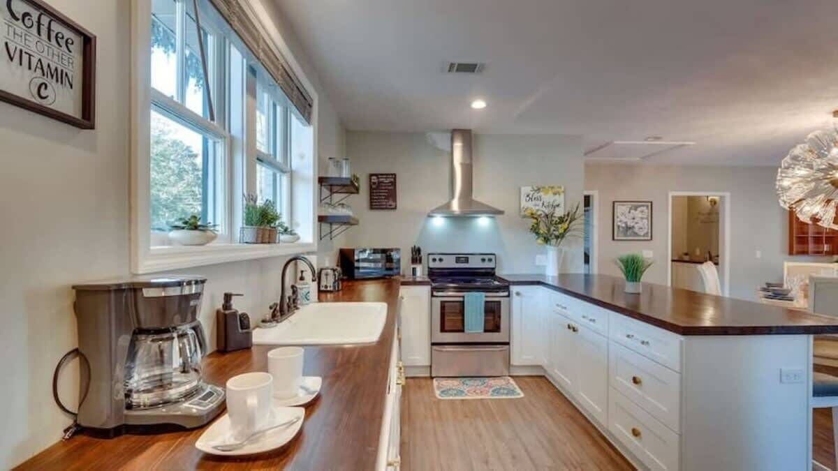 Photo of Kitchen in Thunderbolt