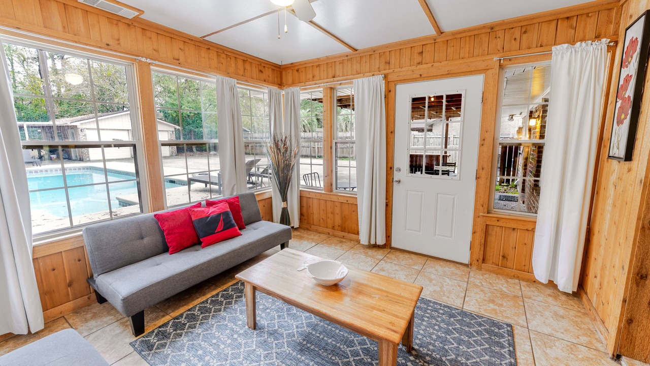 Photo of Livingroom in Garden City