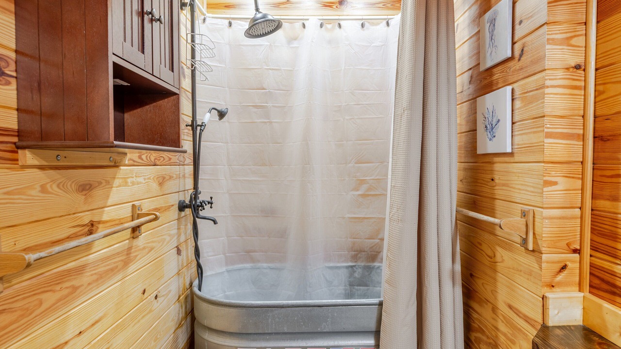 Photo of Bathroom in Garden City