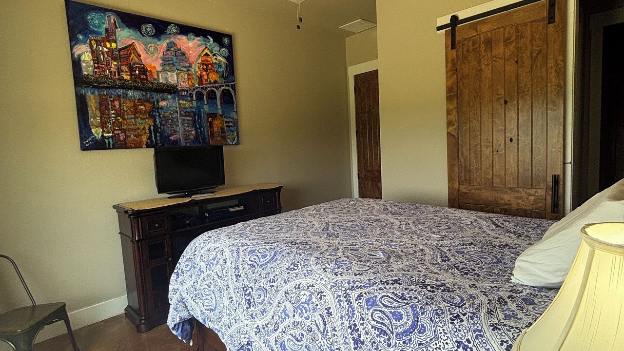 Photo of Bedroom in Lick Creek Ranch