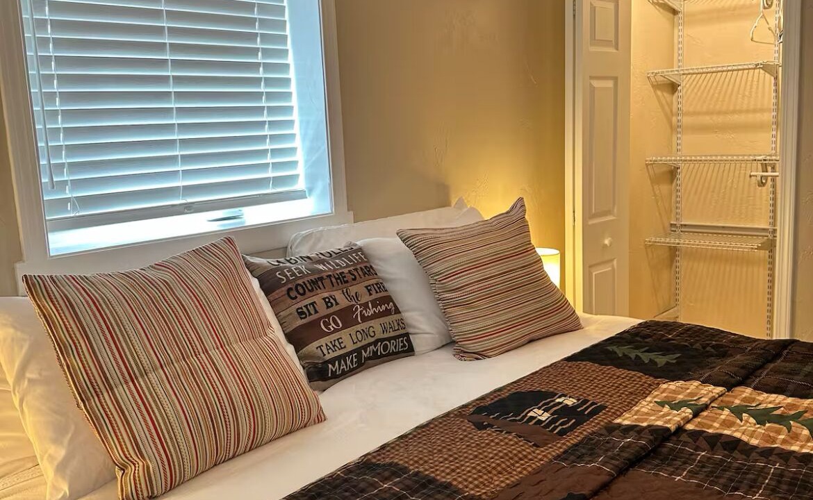 Photo of Bedroom in Pinedale