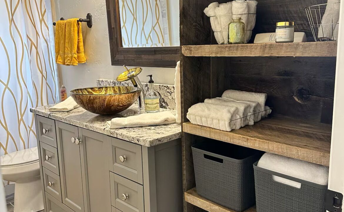 Photo of Bathroom in Pinedale