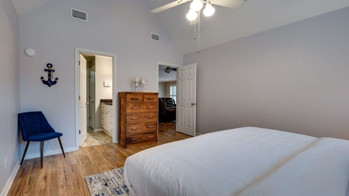 Photo of Bedroom in Savannah