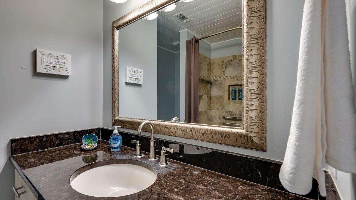 Photo of Bathroom in Savannah