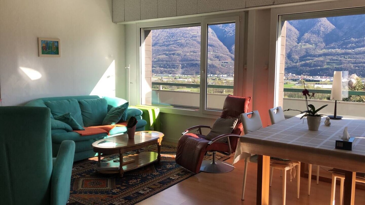 Photo of Livingroom in Gudo