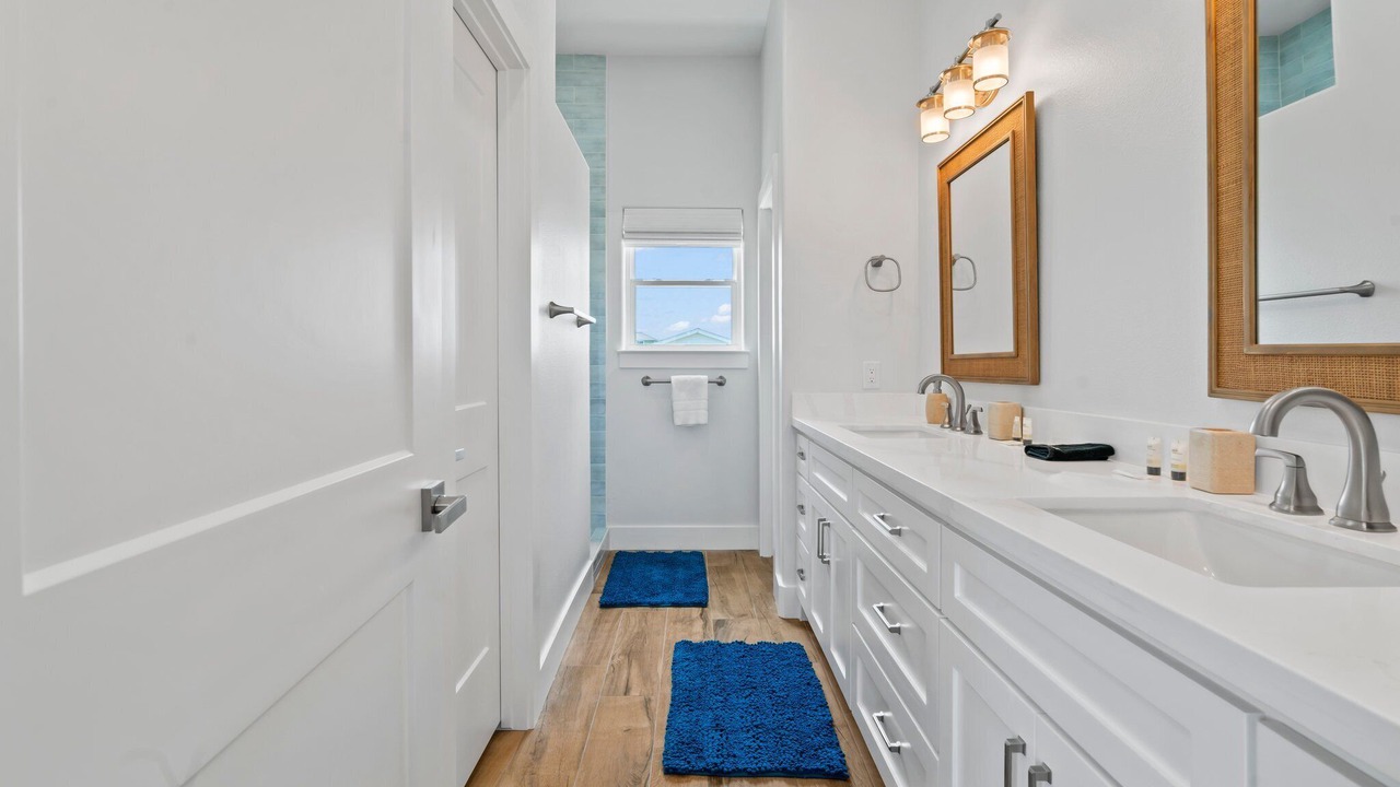 Photo of Bathroom in Terramar Beach