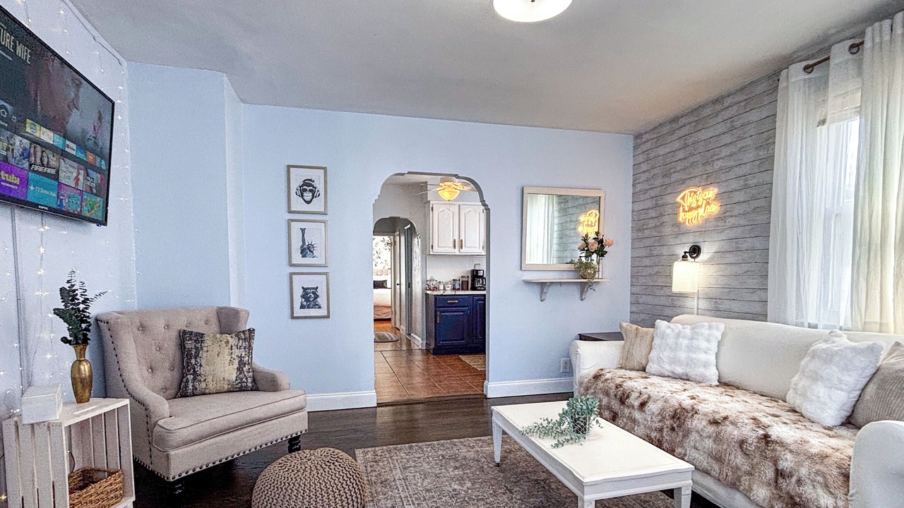 Photo of Livingroom in Southeast Yonkers