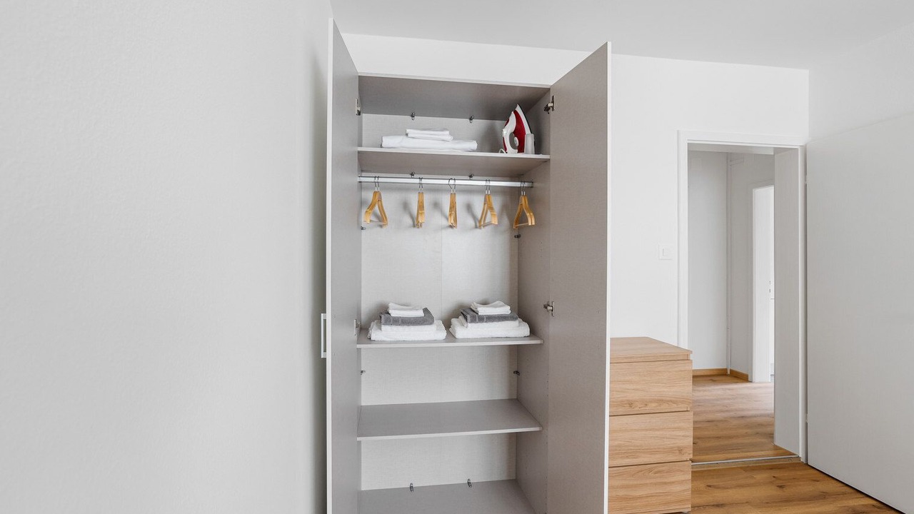 Photo of Others in Iselin