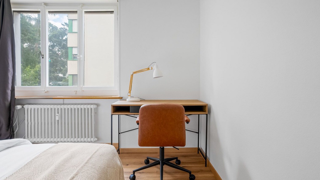 Photo of Bedroom in Iselin