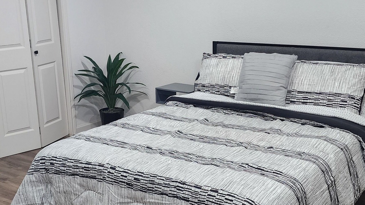 Photo of Bedroom in Greater East End