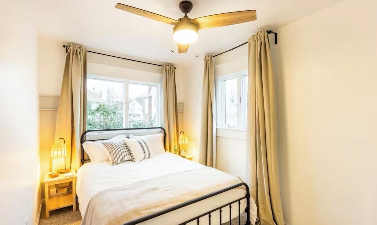 Photo of Bedroom in East Shore