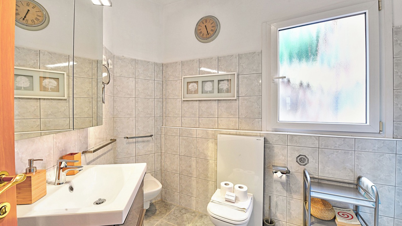 Photo of Bathroom in Melide