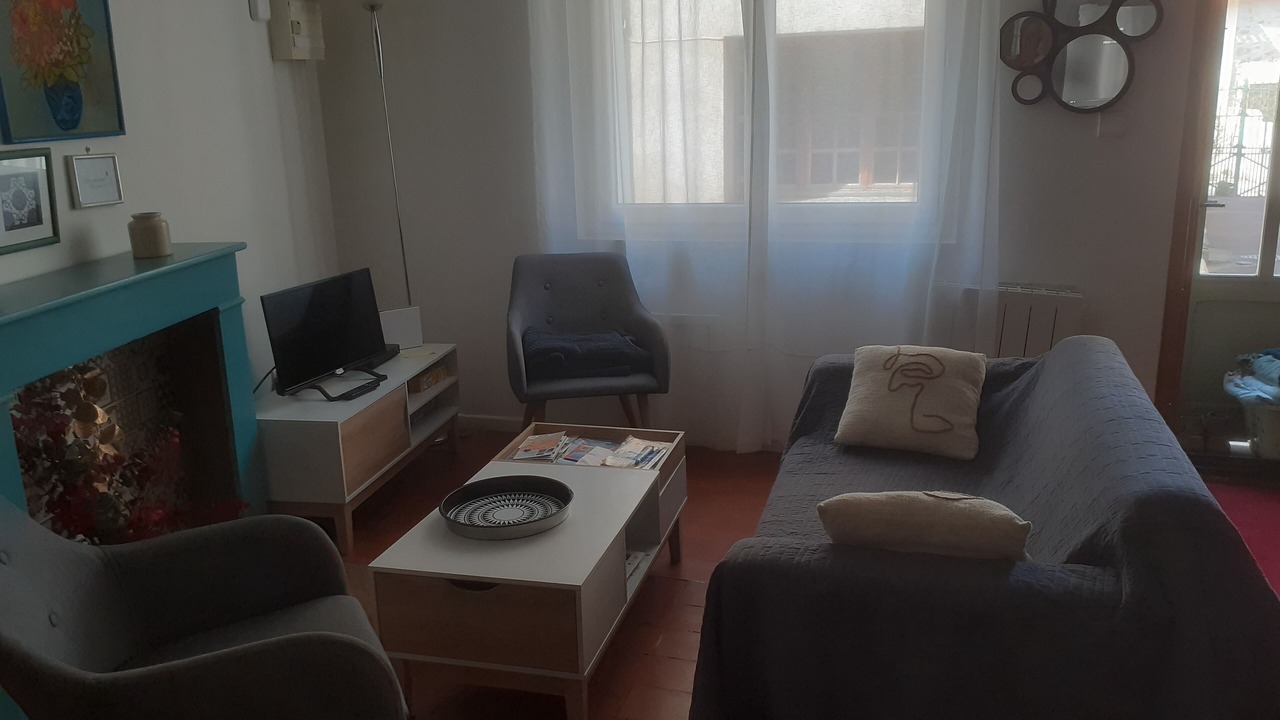 Photo of Livingroom in Saint-Pierre-des-Champs