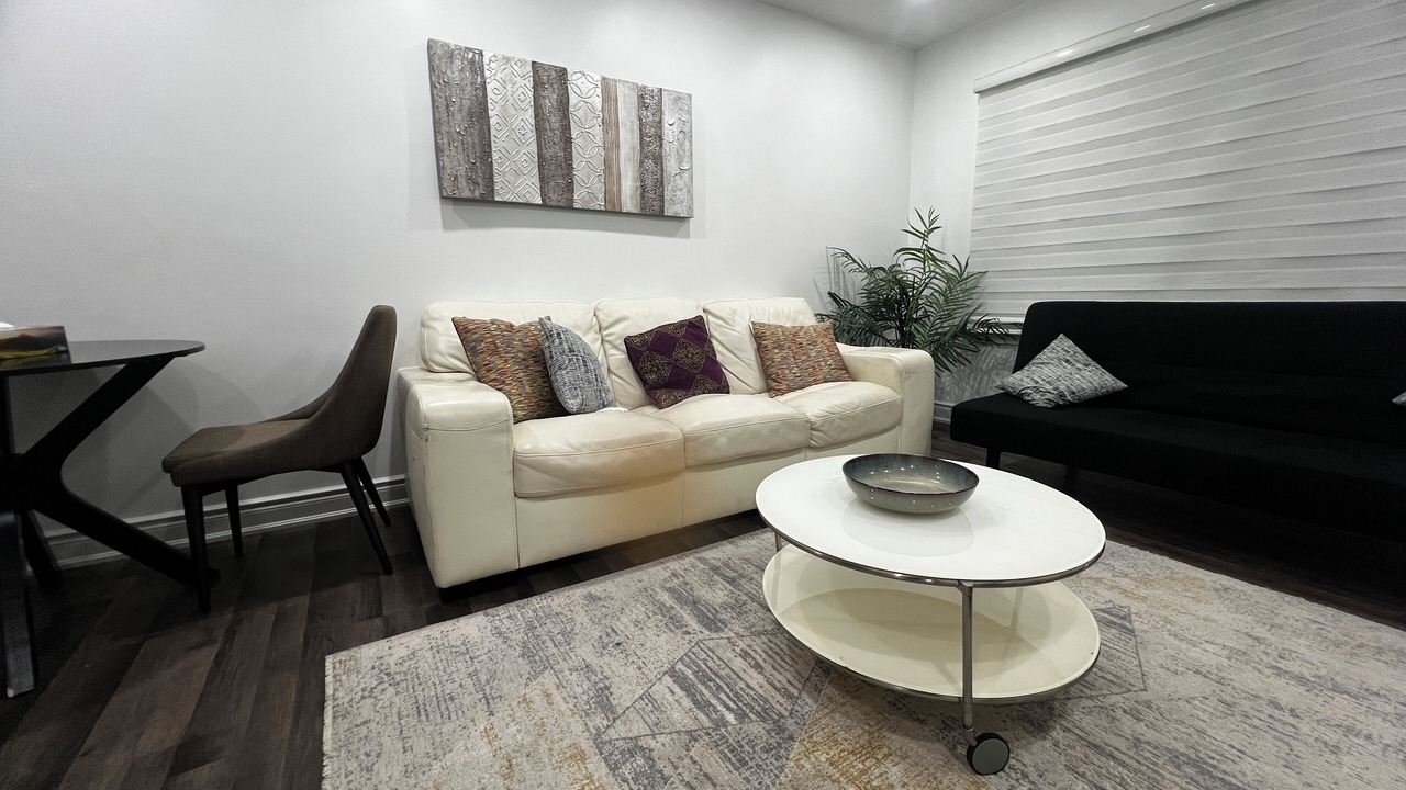 Photo of Livingroom in Streetsville