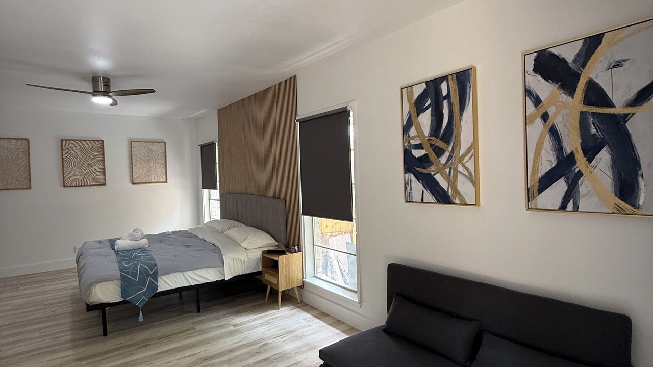 Photo of Bedroom in Whispering Oaks