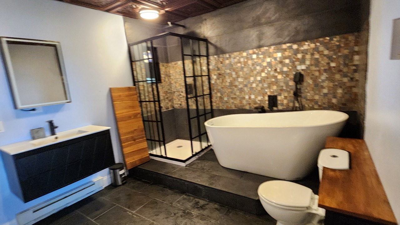 Photo of Bathroom in Burdett