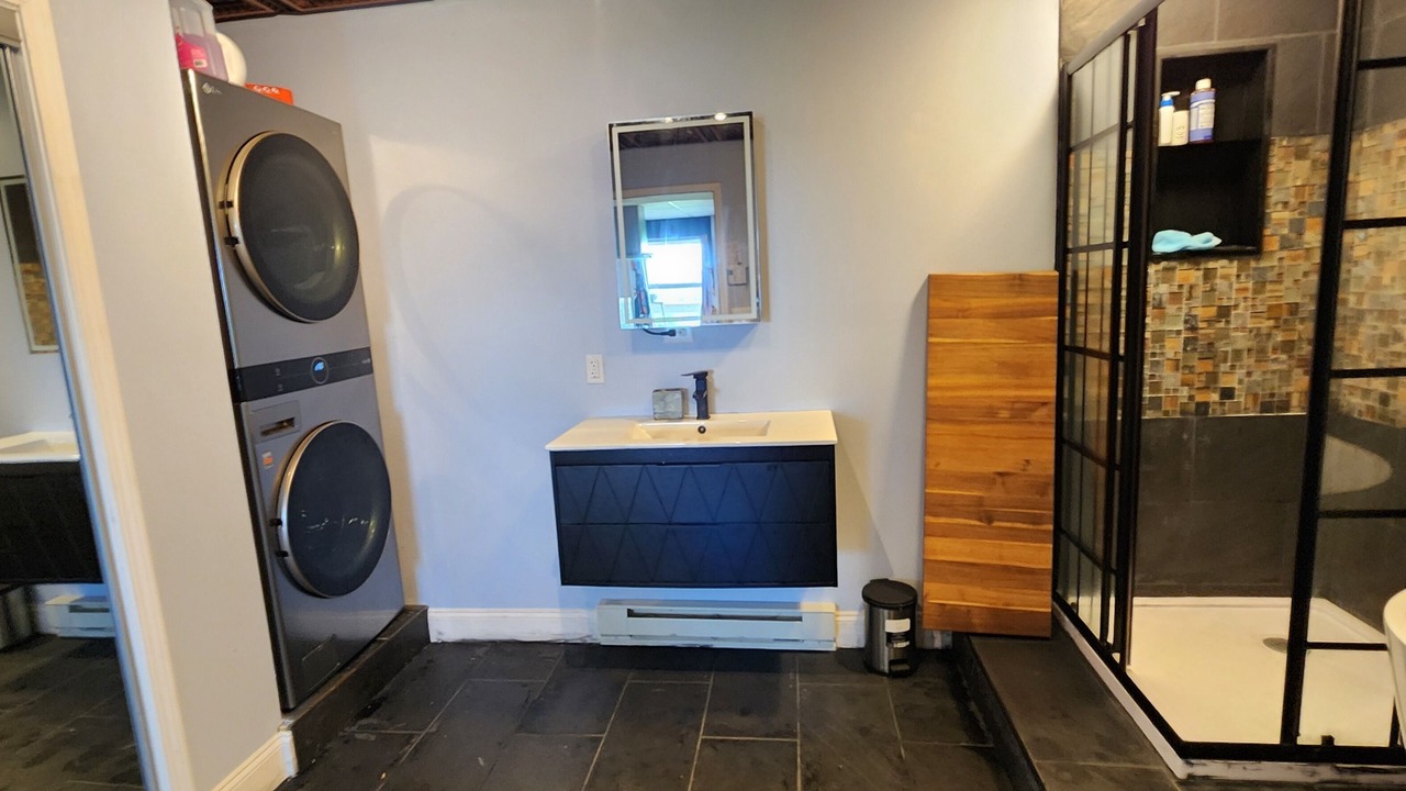 Photo of Bathroom in Burdett