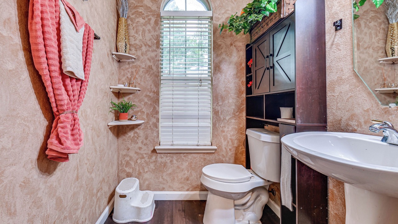 Photo of Bathroom in Allen