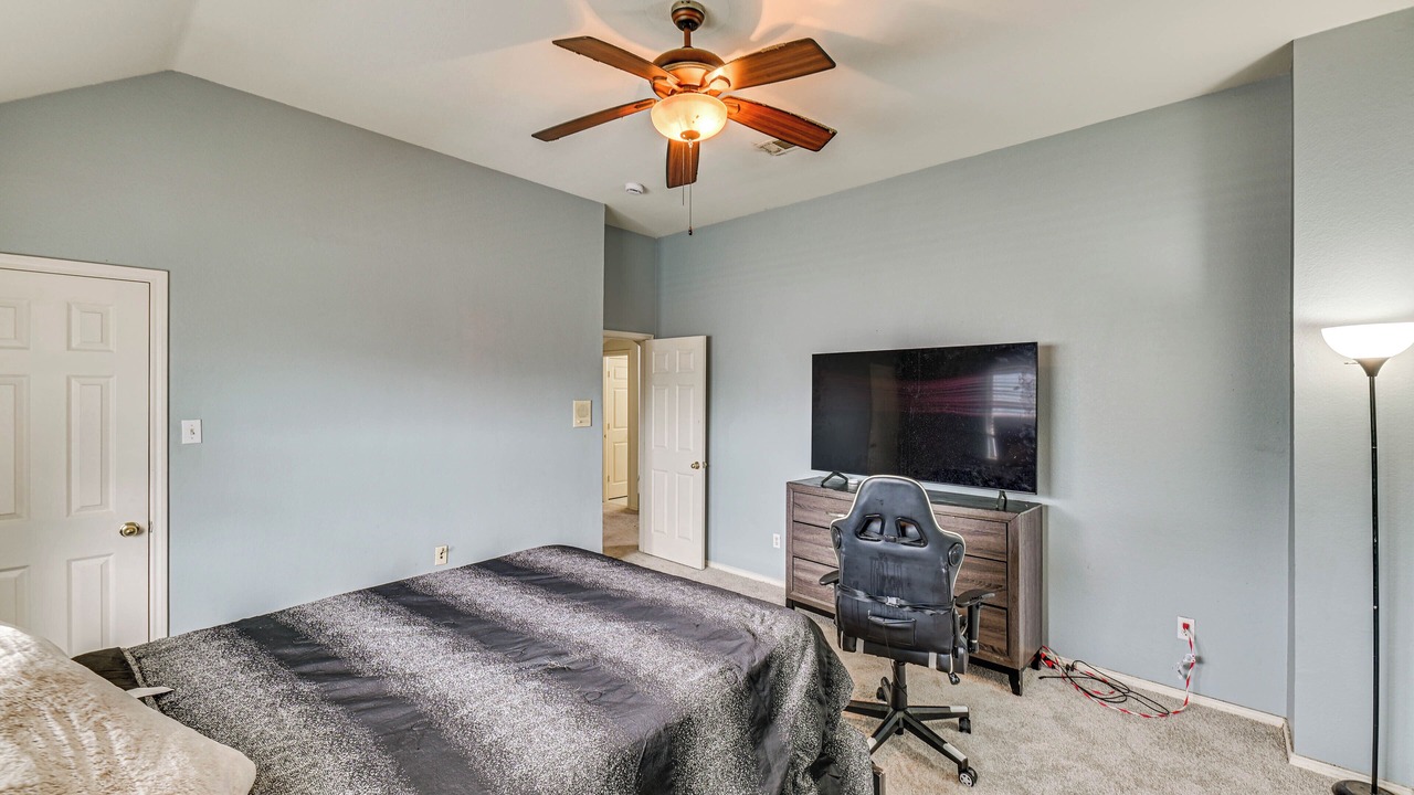Photo of Bedroom in Allen