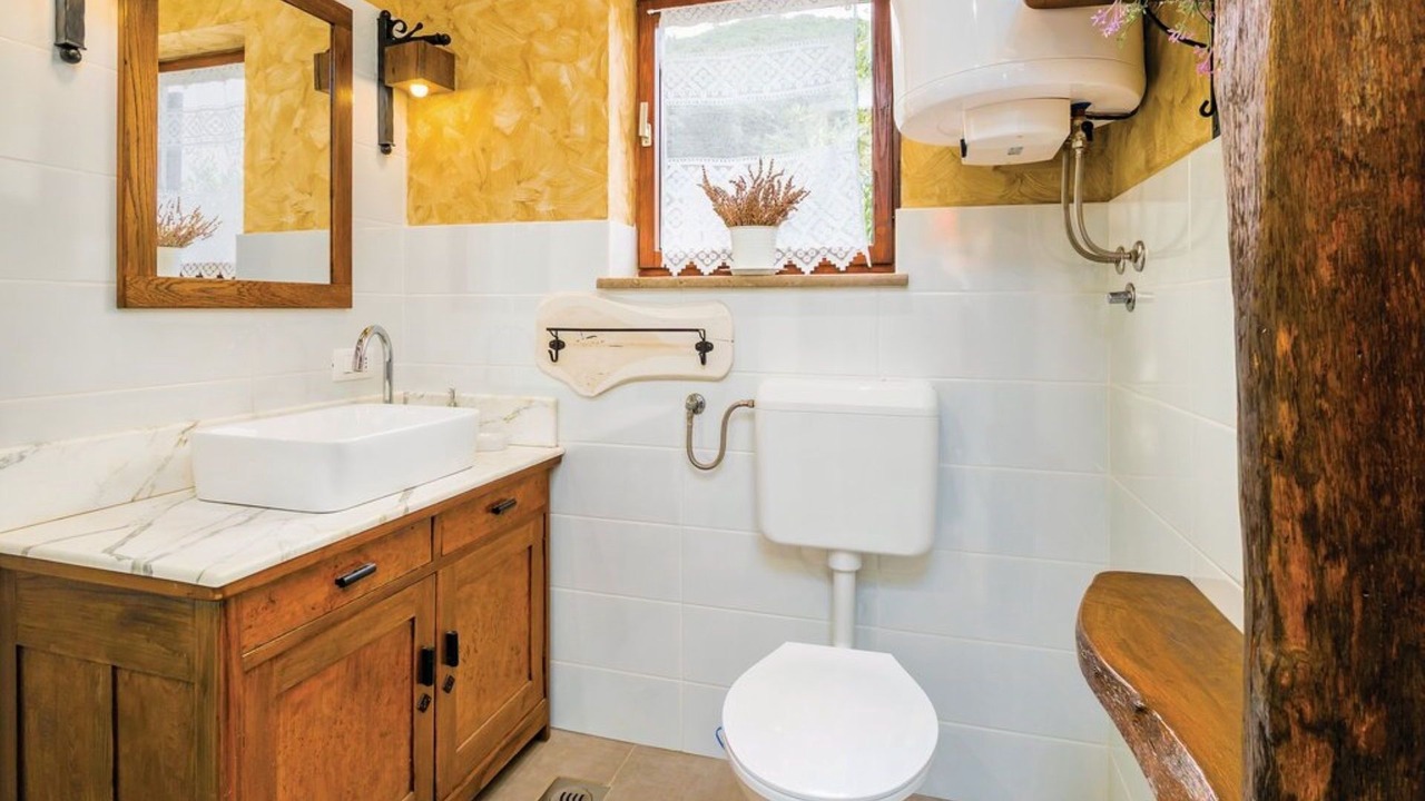Photo of Bathroom in Porozina