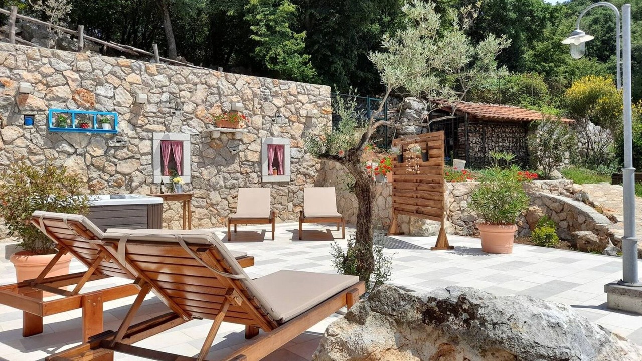 Photo of Outdoor in Porozina