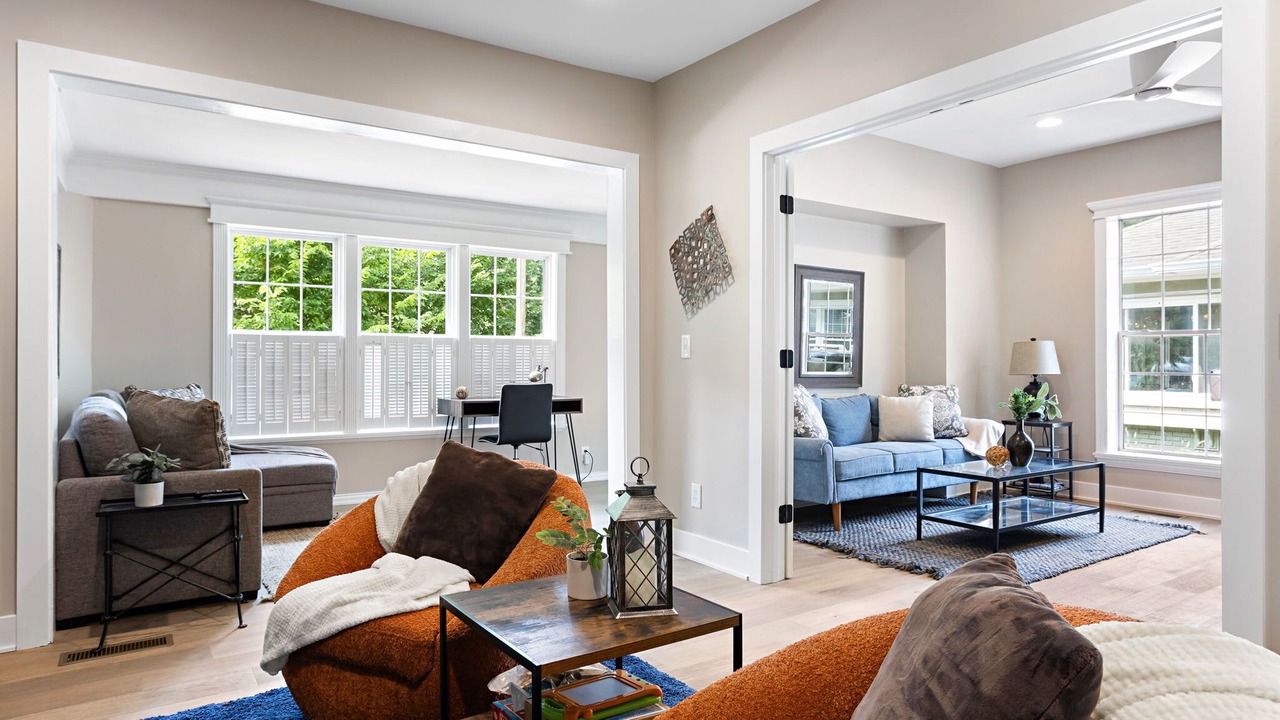 Photo of Livingroom in Meridian-Kessler