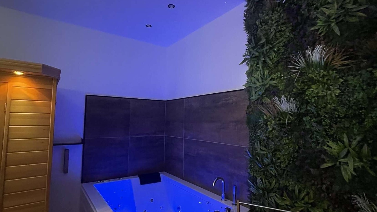 Photo of Others in Calais