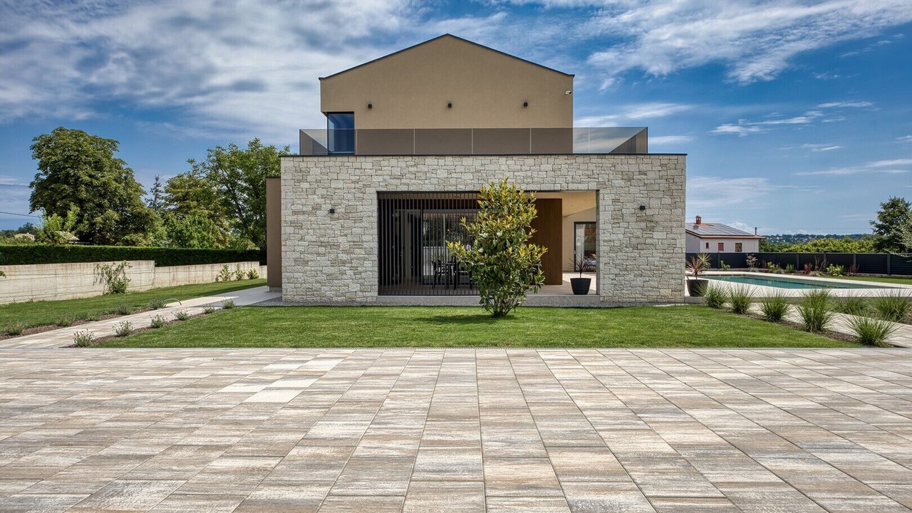 Photo of Outdoor in Kringa